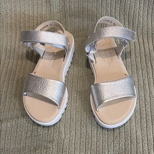 New Without Tags Paul Green Adlee Sandal